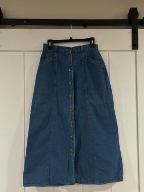 Vintage L.L. Bean Button-Front Denim Skirt in Size S 100% Cotton